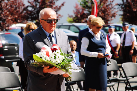 Wrześniowy hołd przed odnowionym pomnikiem