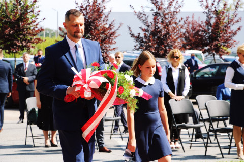 Wrześniowy hołd przed odnowionym pomnikiem