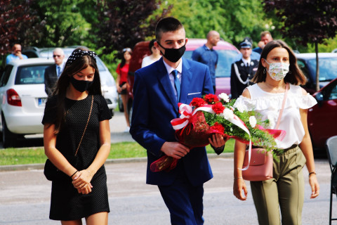 Wrześniowy hołd przed odnowionym pomnikiem