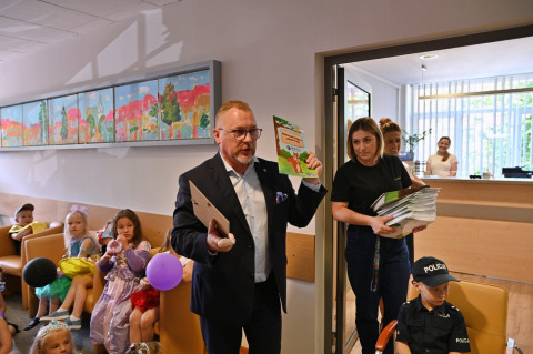 Bajkowy korowód zawitał do Urzędu