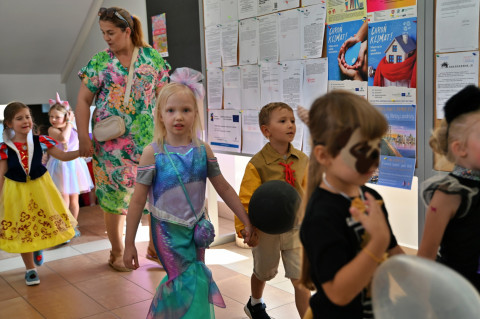 Bajkowy korowód zawitał do Urzędu