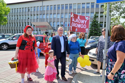 Bajkowy korowód zawitał do Urzędu