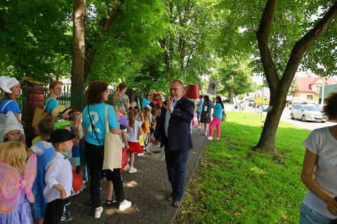 Bajkowy korowód zawitał do Urzędu