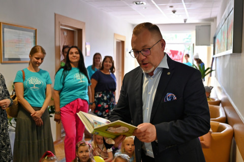 Bajkowy korowód zawitał do Urzędu