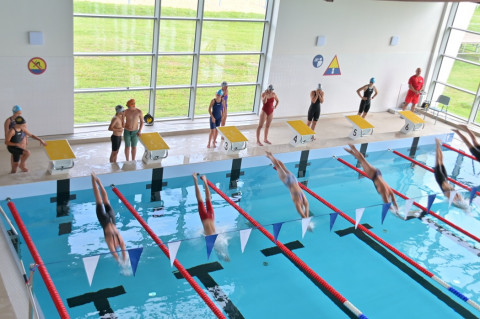 Basen zaprasza po gruntownym remoncie