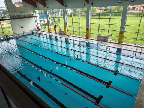 Basen zaprasza po gruntownym remoncie