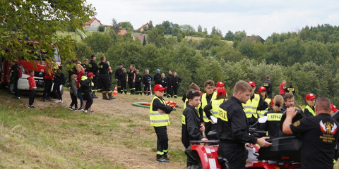 Młodzi strażacy w akcji