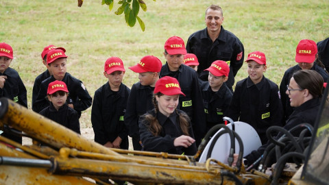 Młodzi strażacy w akcji