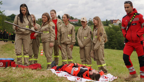 Młodzi strażacy w akcji