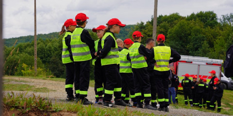 Młodzi strażacy w akcji