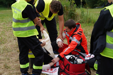 Młodzi strażacy w akcji