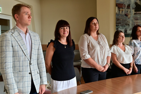 Nowi dyrektorzy, awanse oraz przekształcenia