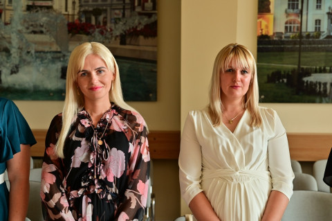 Nowi dyrektorzy, awanse oraz przekształcenia