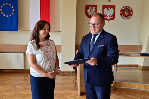 Nowi dyrektorzy, awanse oraz przekształcenia