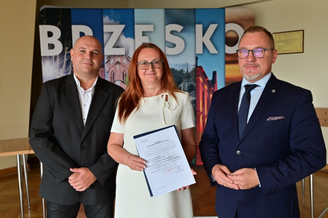 Nowi dyrektorzy, awanse oraz przekształcenia