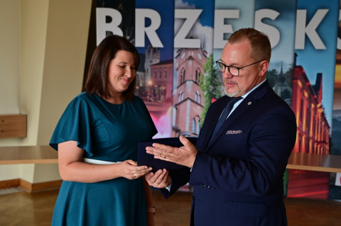 Nowi dyrektorzy, awanse oraz przekształcenia