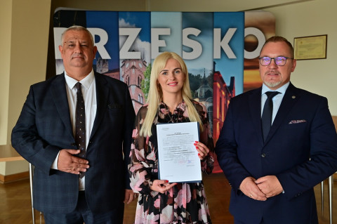 Nowi dyrektorzy, awanse oraz przekształcenia