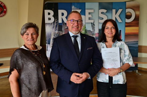 Nowi dyrektorzy, awanse oraz przekształcenia