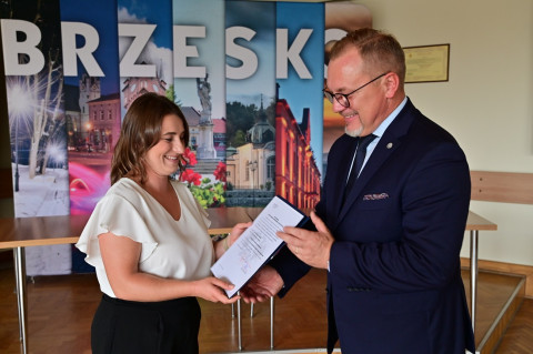 Nowi dyrektorzy, awanse oraz przekształcenia