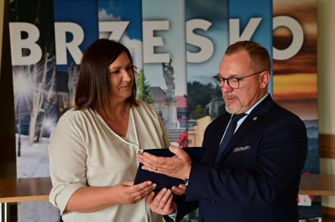 Nowi dyrektorzy, awanse oraz przekształcenia