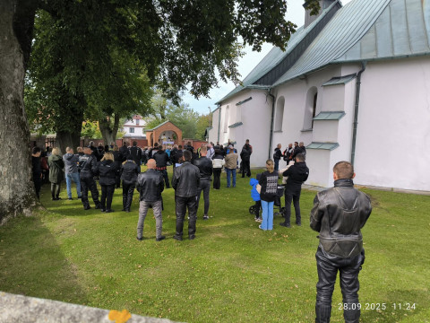 „Przyciąga nas pomaganie” – zakończenie sezonu motocyklowego na Bocheńcu