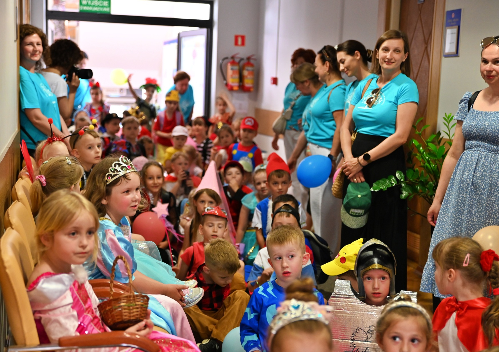 Bajkowy korowód zawitał do Urzędu