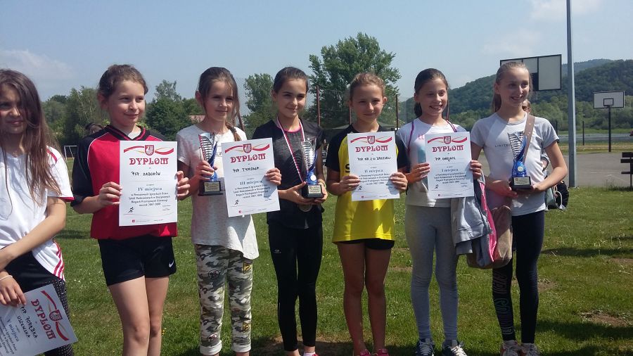 Medale dla biegaczy z PSP 2 w Brzesku