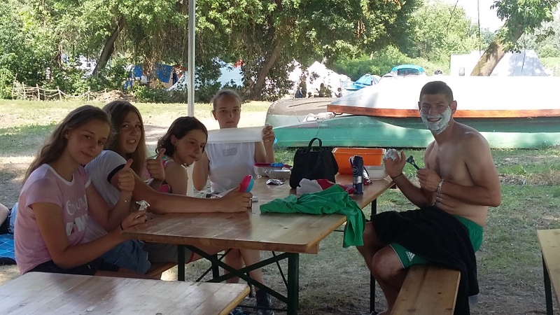 Szczep "Bohaterów Września" na Węgrzech