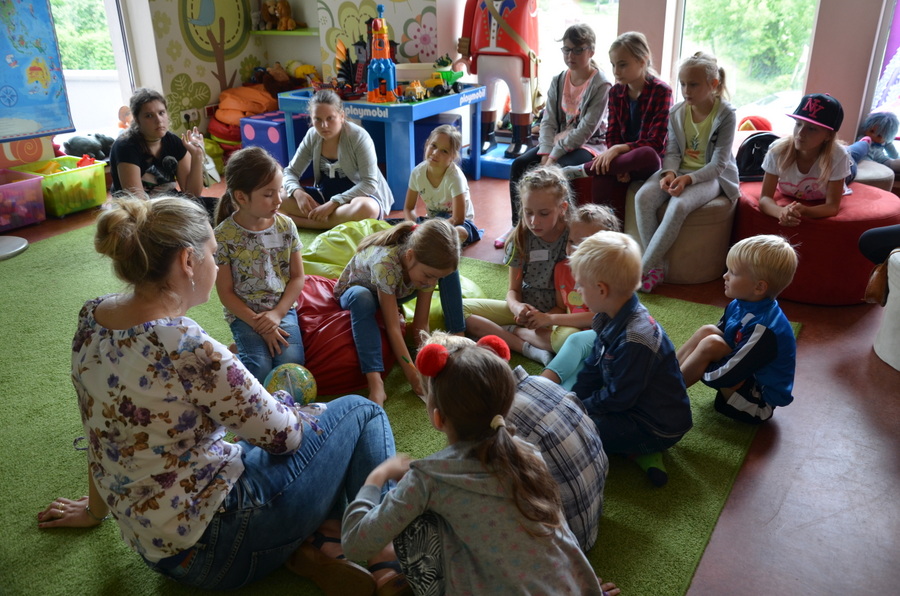 WAKACJE W BIBLIOTECE!