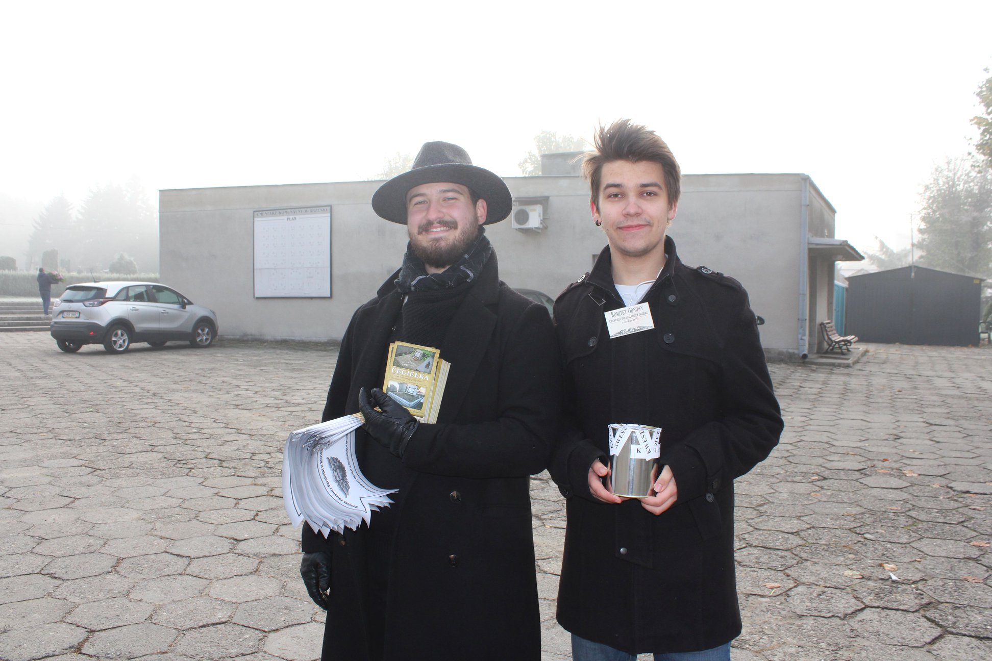 Kwestowali na brzeskich cmentarzach