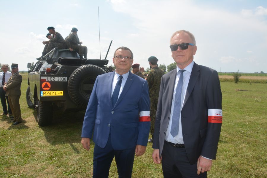 Medale i wyróżnienia dla członków brzeskiego koła ŚZŻ AK