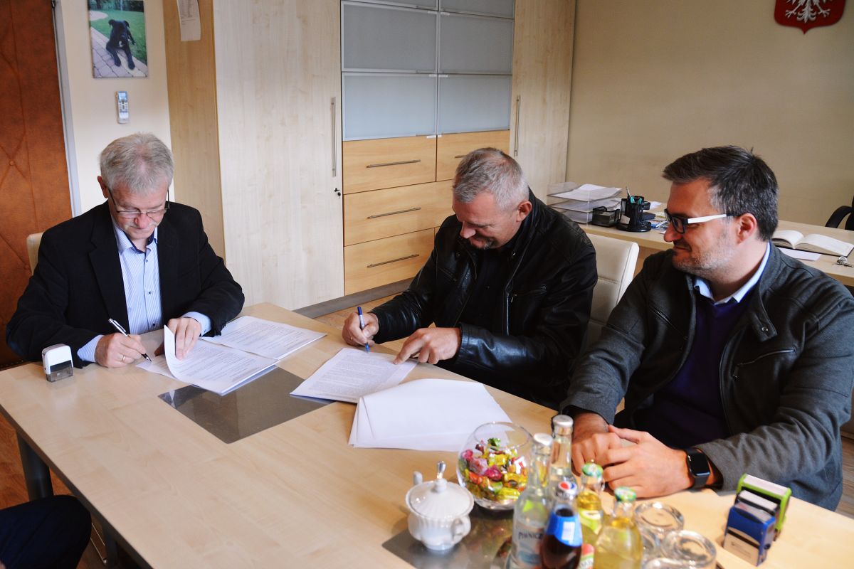 Sanitariaty staną przy placu targowym