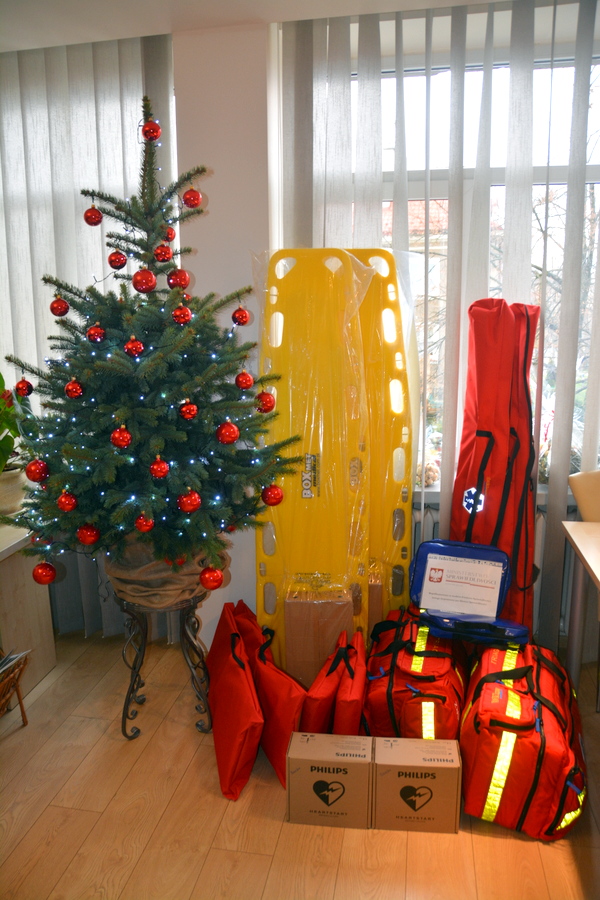 Strażacy z nowym sprzętem