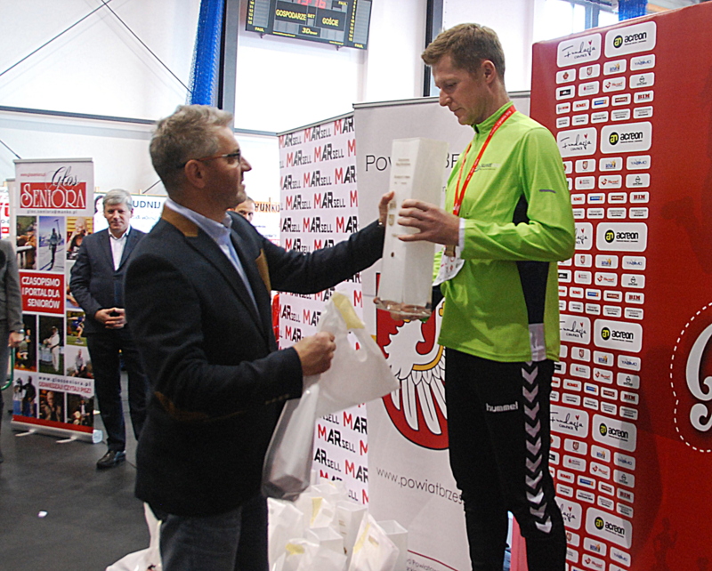 Biegali charytatywnie