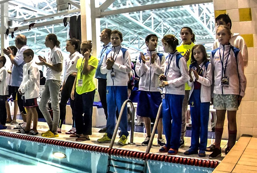 Grad medali dla pływaków BOSiR Brzesko