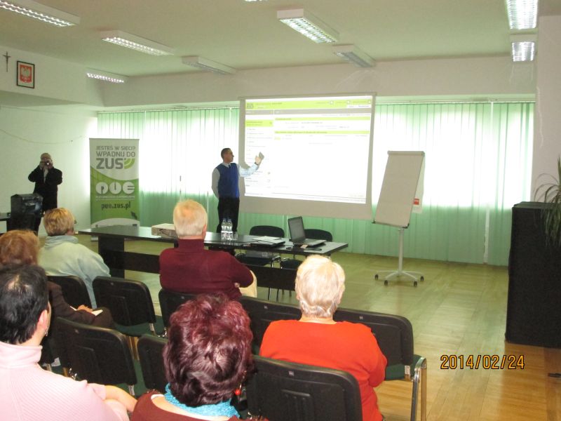 Seniorzy w internecie