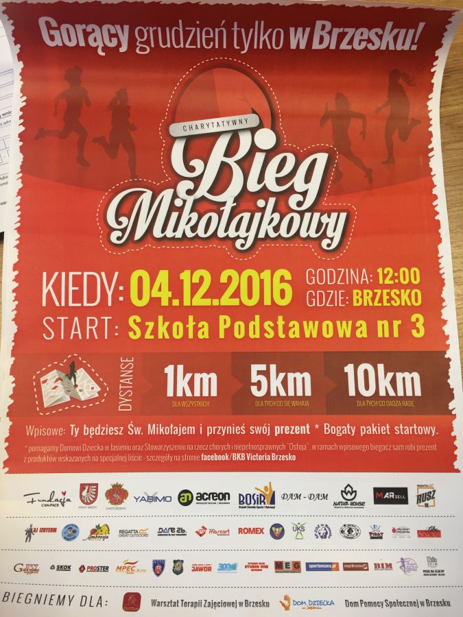 Charytatywny bieg mikołajkowy