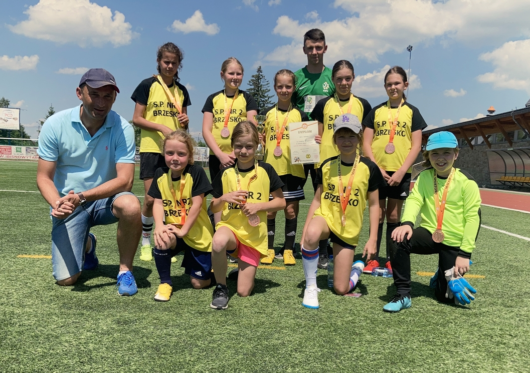 ZAWODY PIŁKARSKIE KOŃCZĄ ROK SZKOLNY