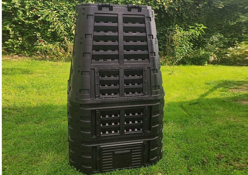 Trwa przekazywanie mieszkańcom przydomowych kompostowników