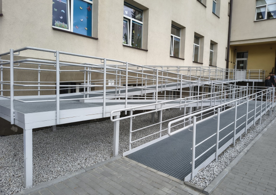 Dostępne i przyjazne szkoły – za nami połowa projektu