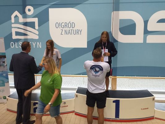 Super wyniki zawodników 14 i 15-letnich na mistrzostwach Polski w pływaniu
