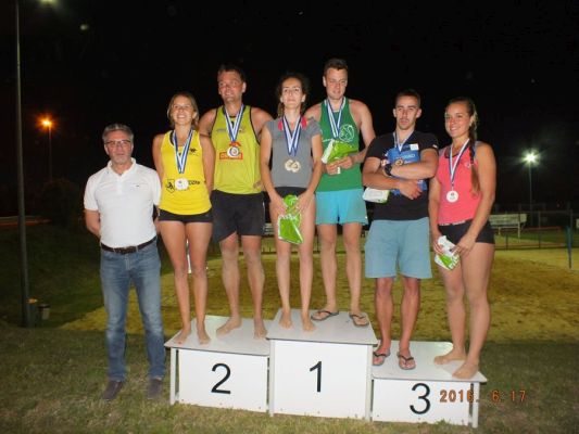 Turniej siatkówki plażowej