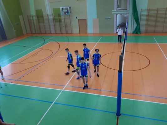 Zawody szkolne dziewcząt i chłopców