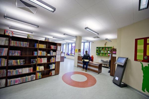 Czytaj w domu z Legimi