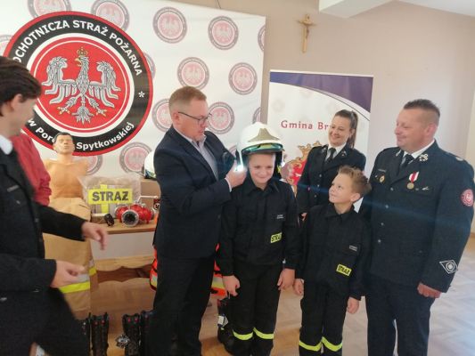 OSP Poręba Spytkowska z nowym sprzętem