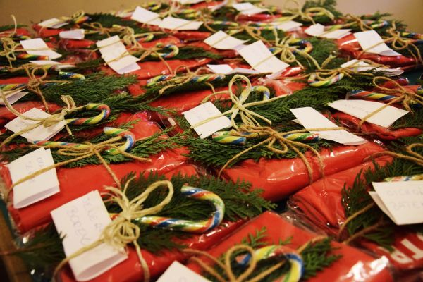 Dziecięca Drużyna Pożarnicza  obdarowana prezentami