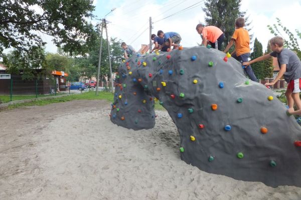 Ścianka wspinaczkowa dla dzieci