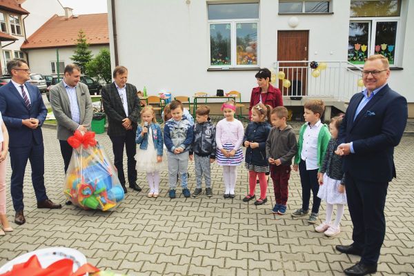 Nowy plac zabaw oddany do użytku