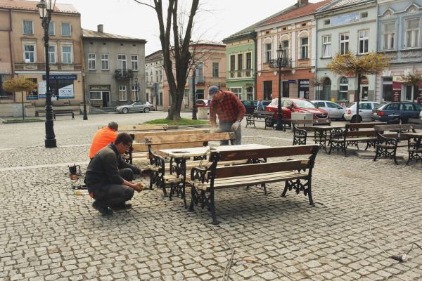 Miejskie ławki będą jak nowe