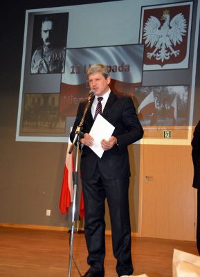 Patriotyczne śpiewanie w Jadownikach